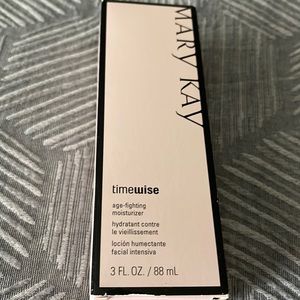 TimeWise® Age-Fighting Moisturizer
Normal/Dry